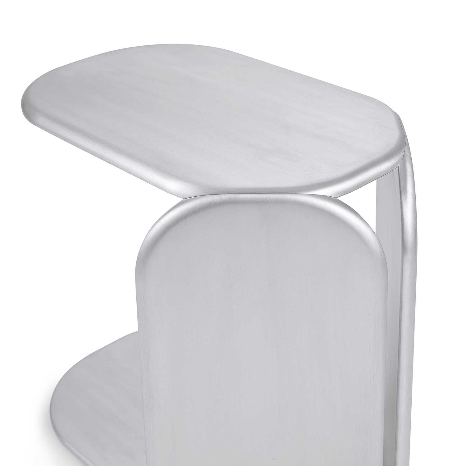 BOLD-sidetable-for-Riluc-Toni-Grilo